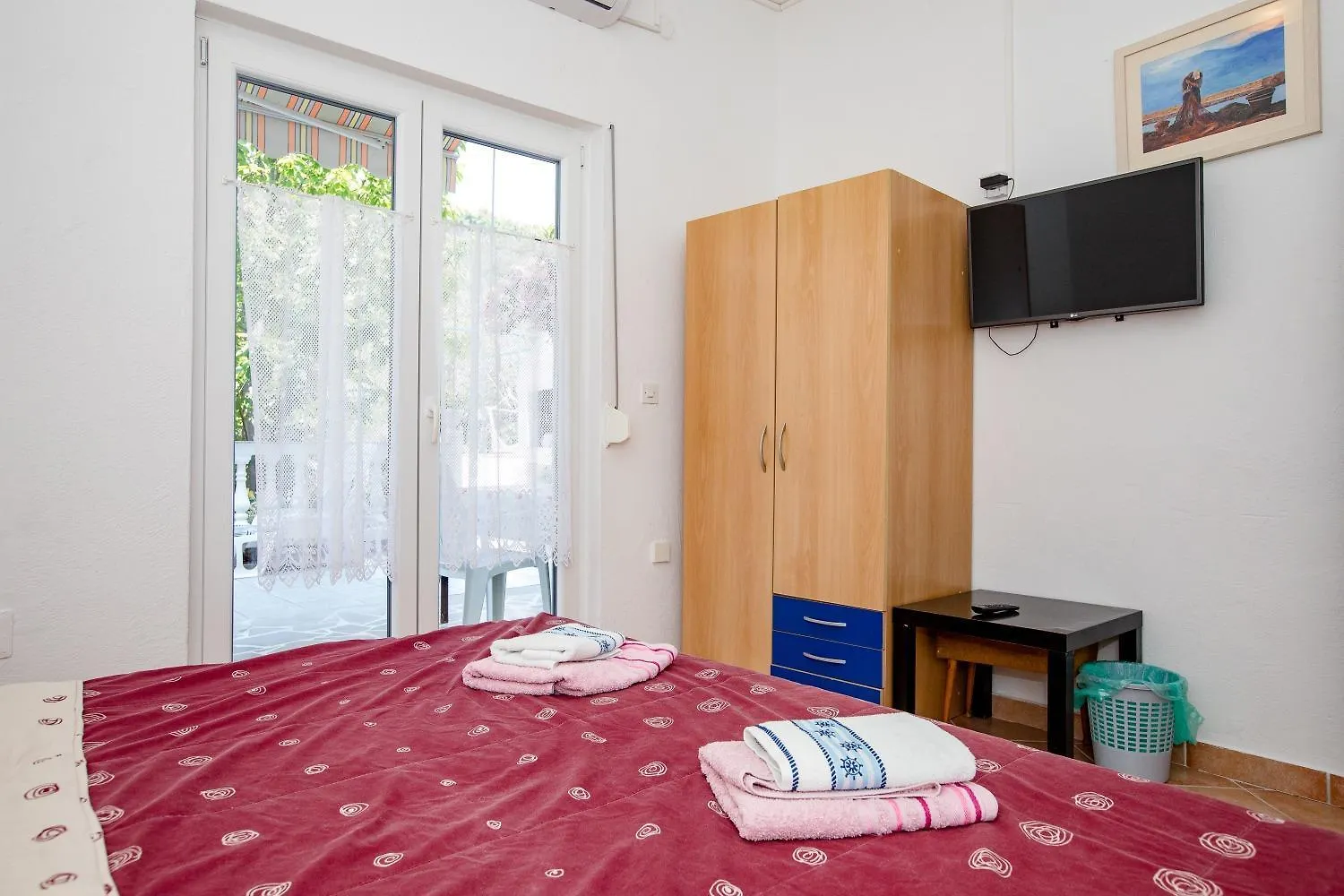 Apartments Mili Palit 0*,  Croatia