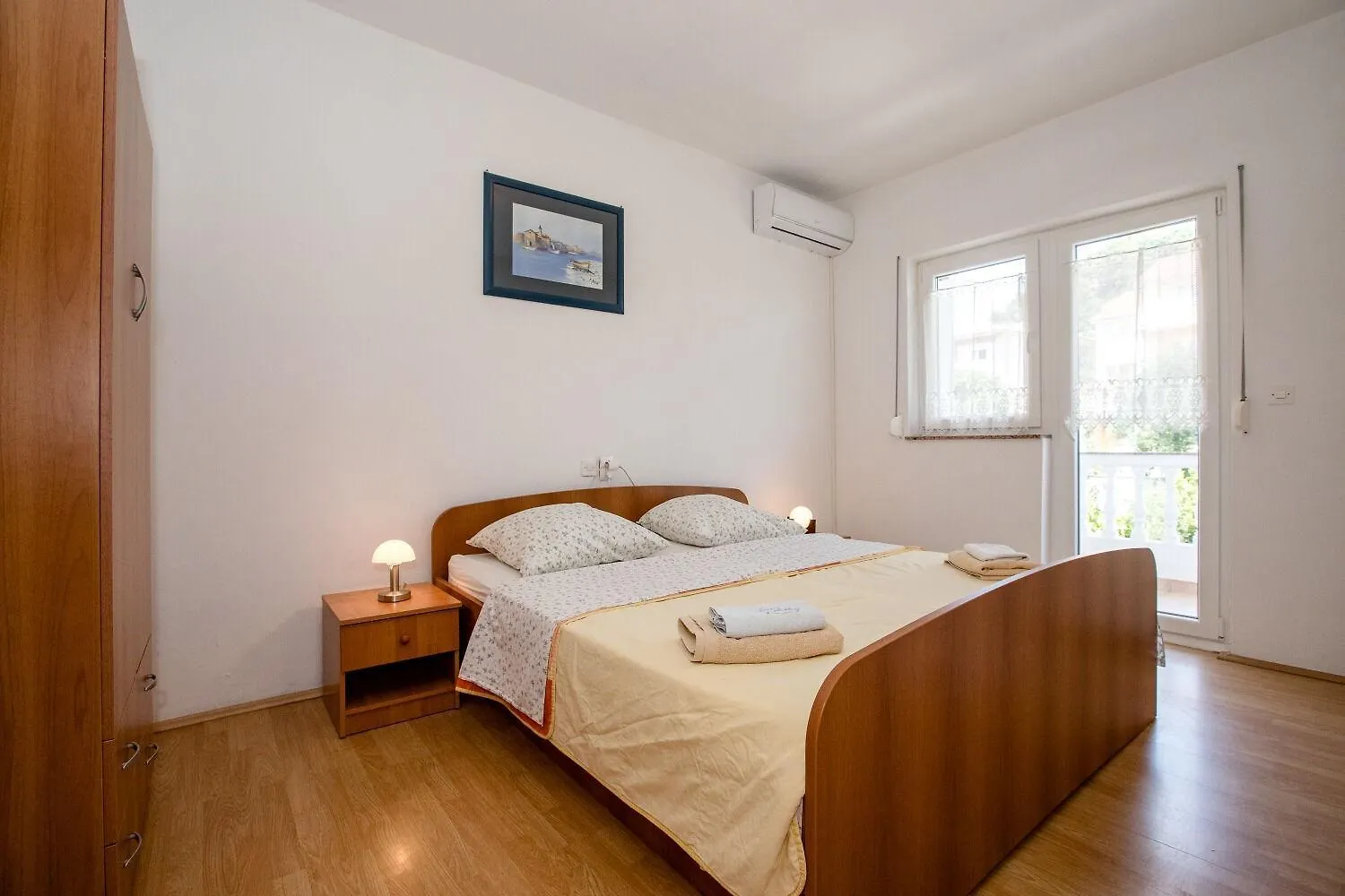Apartments Mili Palit