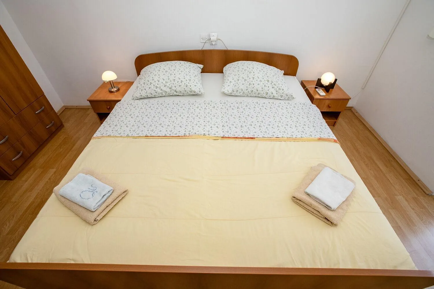 Apartments Mili Palit 0*,